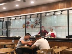 -小梅园饭堂(东方路店)