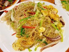 海鲜炒粉干-温州一家人美食(西木头市店)