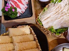 -湊湊火锅·茶憩(杭州湖滨银泰in77店)