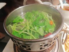 -初蓉丨遇见新川菜(亲贤街荣耀店)