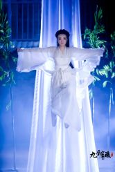 点击看大图 -九月鹰飞汉服摄影工作室