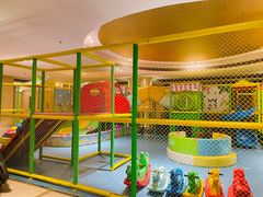-天津京基皇冠假日酒店