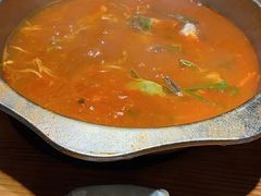 -野山舂·贵州现舂酸汤火锅(鸿通城店)