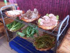 团购2-3人餐配菜-阿婆情腊排骨火锅(金虹路店)