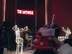 -TZ House音乐现场(来福士中心店)