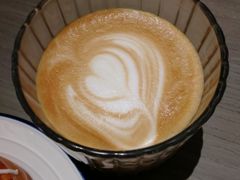 热拿铁-Perma Café樸門(五羊店)