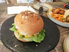 -HIGH FIVE哈福手工汉堡(桂林路店)