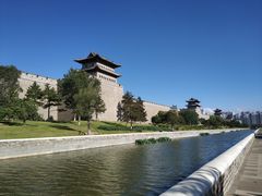 -城墙带状公园-大同古城墙广场停车场