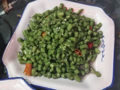 -临街徽菜馆·正宗黄山味