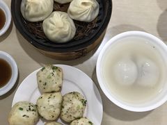 -老西白点心店