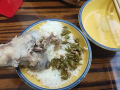 -山城欢现炒食堂(上海城店)