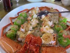 -榕树下海鲜馆(坪山路店)