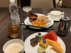 -航空港万怡酒店·万荟轩餐厅(航空港区远航路店)