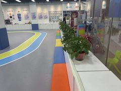 -米高蓝斯克国际轮滑中心(中铁建店)