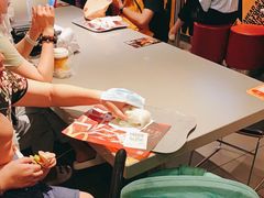 -麦当劳(汉口火车站候车室店)