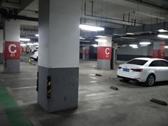 -绿地·新都会-地下停车场
