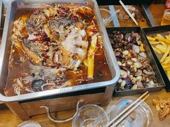 -老东镇啤酒屋海鲜加工·蒸汽海鲜·海鲜烧烤(台东店)