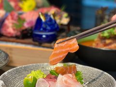 -铭牛烧肉·和牛海鲜自助(高新月牙湖店)