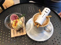 -HUG·拥抱咖啡(郑州宝龙广场店)