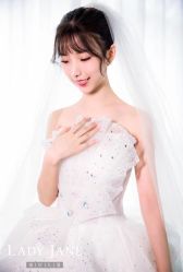 -Lady  Jane高端婚纱礼服馆