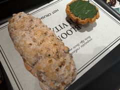 -HOT CRUSH趁热集合·现烤面包(上海环球港店)