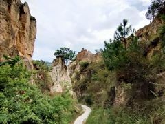 -彩色沙林风景区