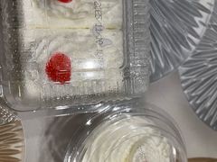 奶油小方-红宝石·鲜奶小方·海派西点房(控江店)