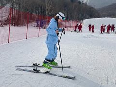 -亚布力新体委滑雪场