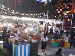 -滨海尚泰美食广场