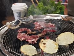 -围炉肉舍•炭烤活鳗•丹东海鲜烤肉(步行街店)