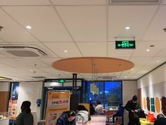 大堂-麦当劳(玉桥中路店)