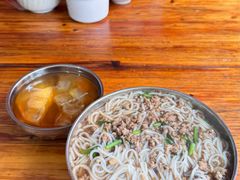 -正宗杨记普洱酸醋米线(总店)