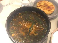 小锅米线-胡麻(静安嘉里店)
