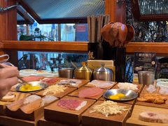 -银米·云南传统过桥米线(双廊黑金冠店)