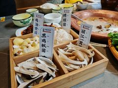 -阿婆情腊排骨火锅·野生菌季(古城旗舰店)