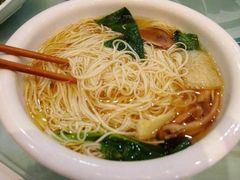 长寿面-日进一片海.生腌海鲜火锅.宵夜烧烤(三里屯总店)
