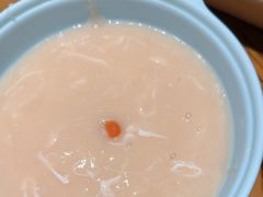 -东巴婆婆云南鱼豆花火锅(大东门店)