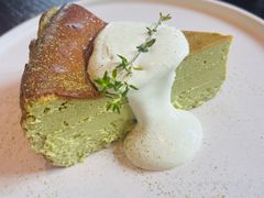 -Chom Cafe and Restaurant