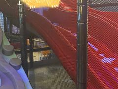 -嗨翻Hi-Fun竞技主题乐园·蹦床亲子生日轰趴(国光1937店)