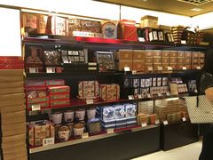 -奇华饼家(香港国际机场T1店)