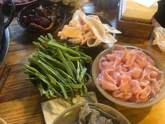 纯鲜水流毛肚-岗上渣渣老火锅(两路口店)