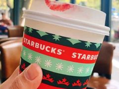 双杯热红丝绒雪酪茶拿铁-星巴克(西湖天地店)