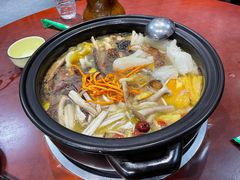 -菌之家·专业纯野生菌火锅·特色炒菌