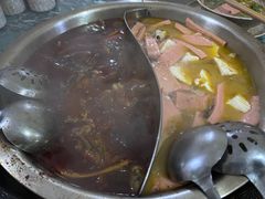 -谭记石锅鱼府(三道堰店)
