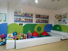 -兜莱·亲亲袋鼠国际早教