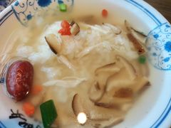 -肖四女乐山跷脚牛肉(南汇大学城生活广场店)