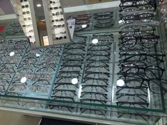 -罗创丹阳眼镜(童卫路店)