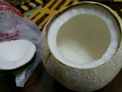 -椰爺爺·椰子冻砵仔糕