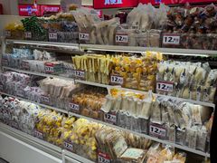 -赵一鸣零食(广东佛山狮山镇万民广场店)