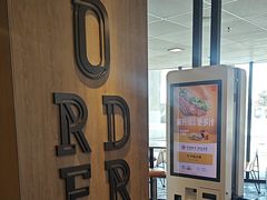 -麦当劳(国家体育场南路店)